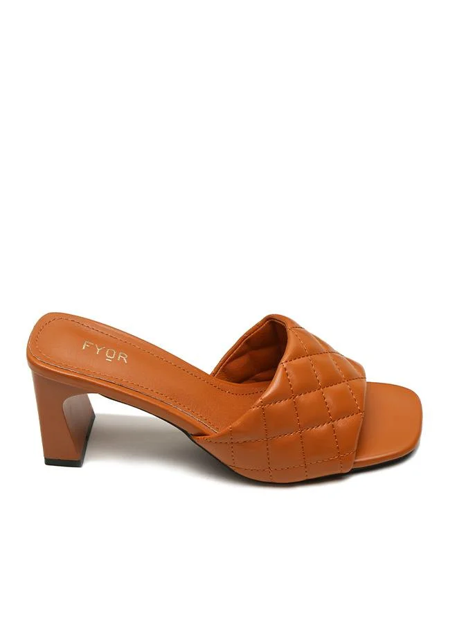 فايور Geometric Quilted Mule CMJ 11